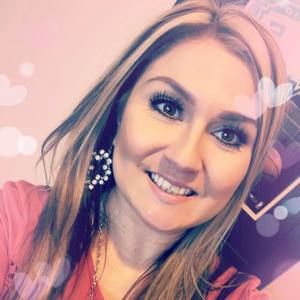 Meet your Posher, Mandy lee